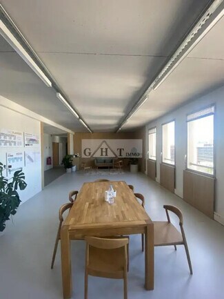 Plus de détails pour Bureau à vendre