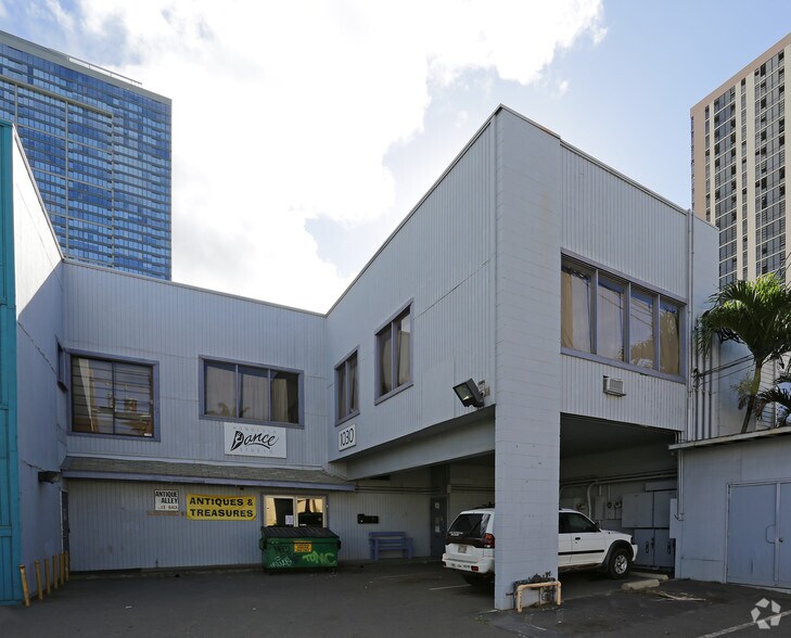 1030 Queen St, Honolulu, HI à louer - Photo du bâtiment - Image 2 de 5