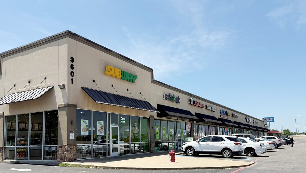 3601 W Main St, Durant, OK à louer - Photo du bâtiment - Image 3 de 5