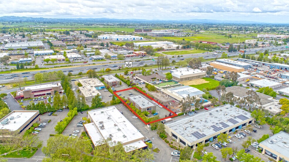 5830 Commerce Blvd, Rohnert Park, CA à louer - Aérien - Image 2 de 9