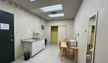 55 Nugget Ave, Toronto, ON à louer Photo intérieure- Image 2 de 2