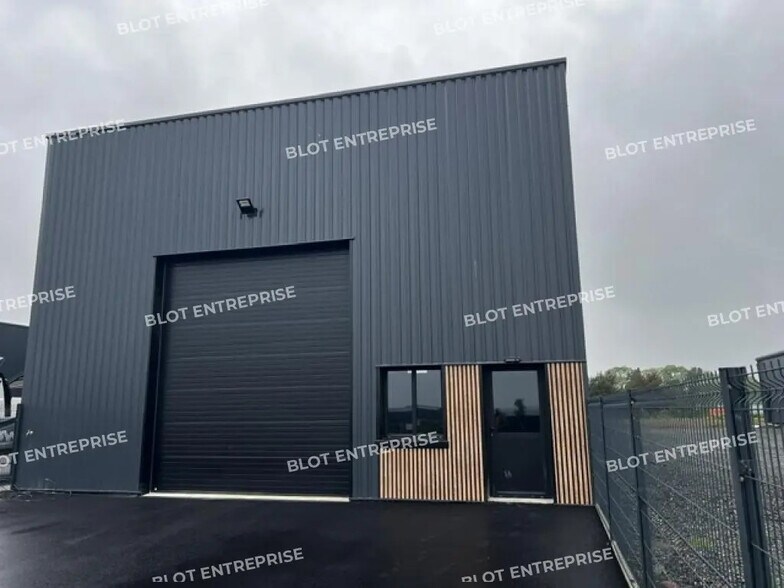 Flex dans Pleudaniel à louer - Photo du bâtiment - Image 1 de 3