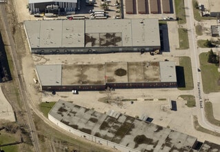 103 Paramount Rd, Winnipeg, MB for lease Aerial- Image 2 of 9
