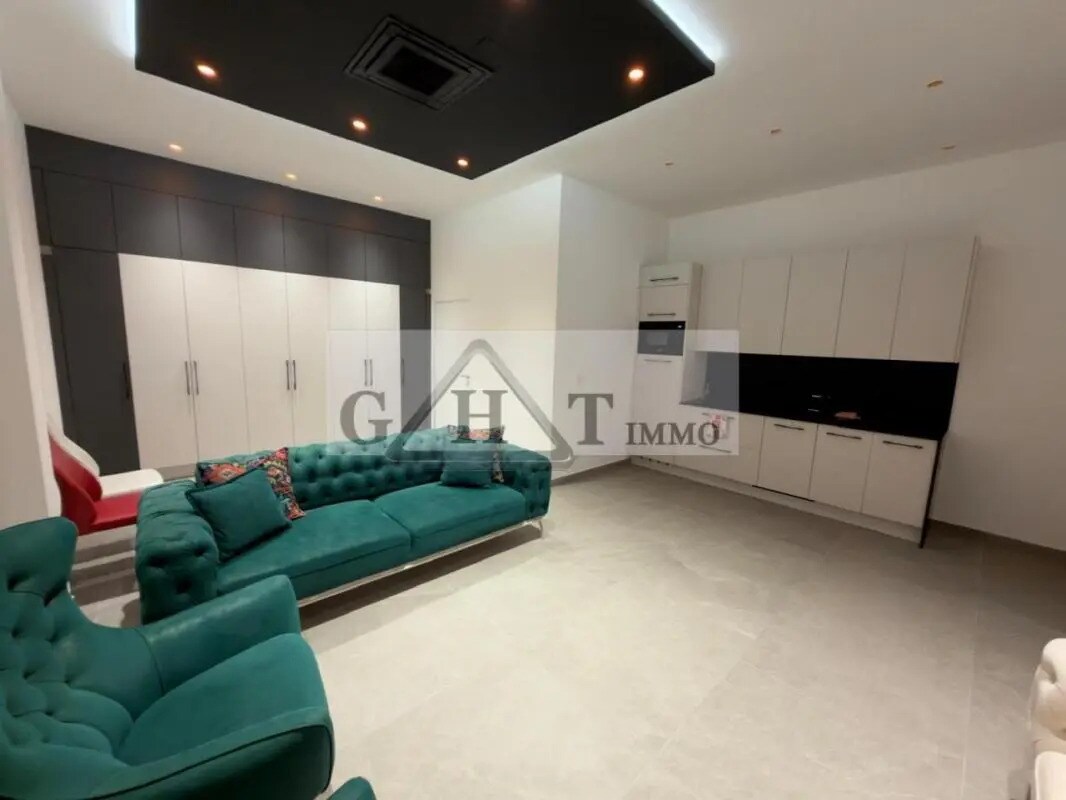 Office in Saint-Michel-sur-Orge for lease Interior Photo- Image 1 of 11