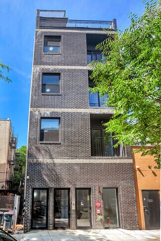Plus de détails pour 737 Park Pl, Brooklyn, NY - Bureau/Commerce de détail, Commerce de détail à louer