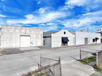 Plus de détails pour 740 Fannin St, Beaumont, TX - Industriel à louer