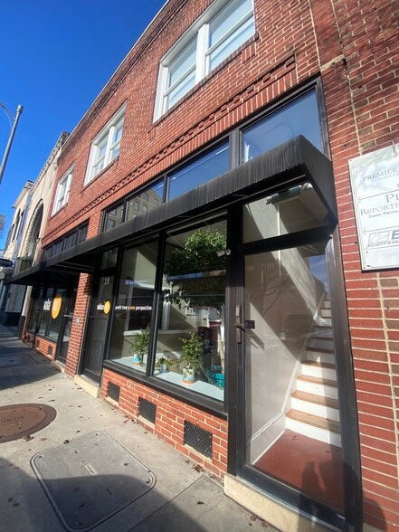19 Franklin Rd SW, Roanoke, VA for sale - Primary Photo - Image 1 of 4