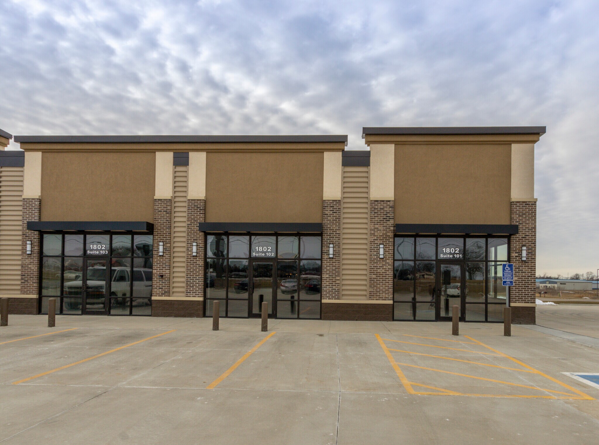 1802 4th St SW, Waverly, IA for sale Building Photo- Image 1 of 1