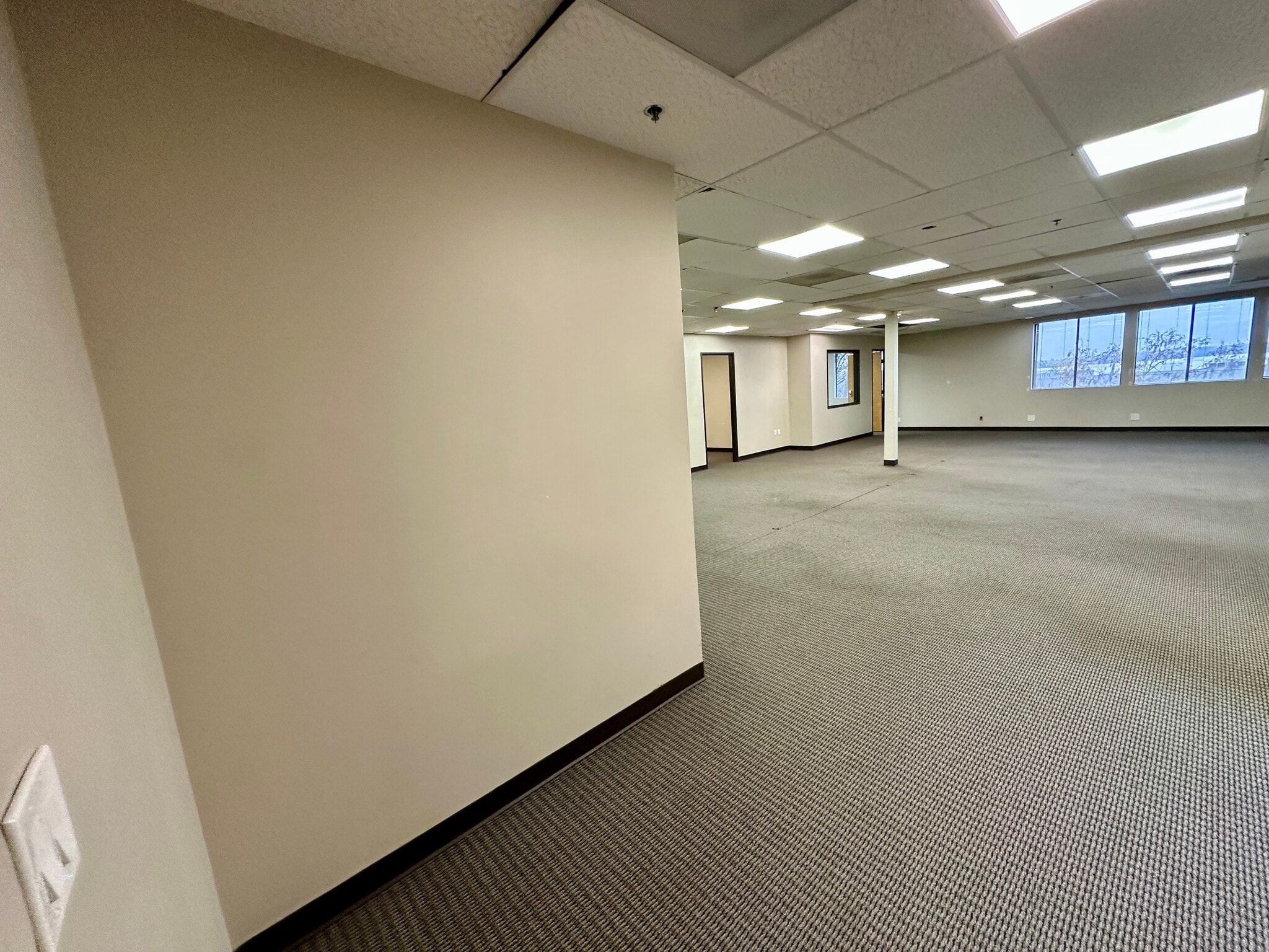 3665 Ruffin Rd, San Diego, CA for lease Interior Photo- Image 1 of 9