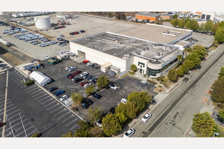 3521 Challenger St, Torrance, CA à louer - Photo du bâtiment - Image 2 de 2