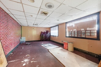 11 Elm St, Biddeford, ME for lease Interior Photo- Image 2 of 11