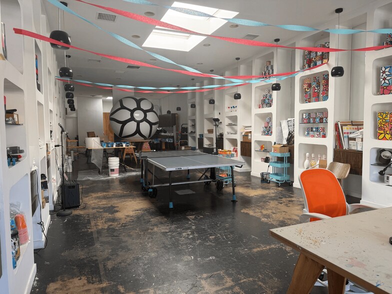 8012-8014 W 3rd St, Los Angeles, CA à louer - Photo du bâtiment - Image 3 de 4