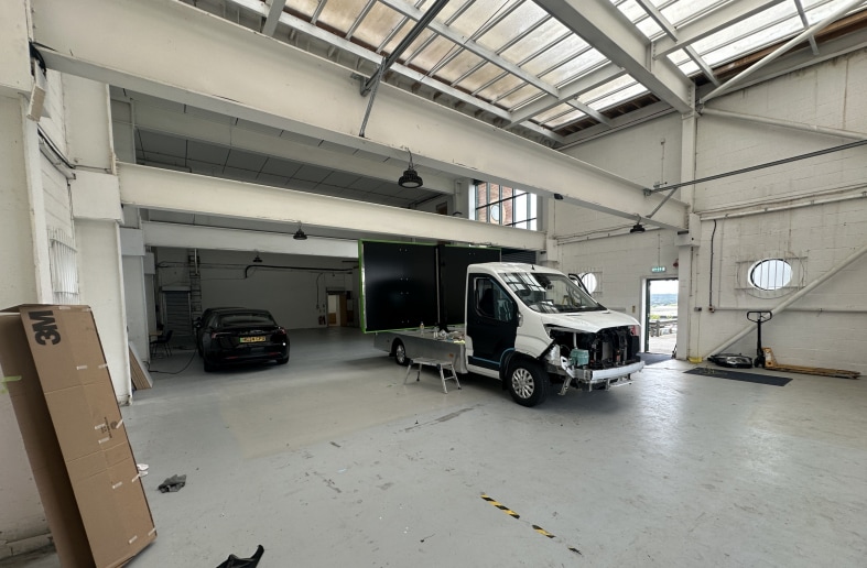 105 Mannings Heath Rd, Poole for lease Interior Photo- Image 1 of 2