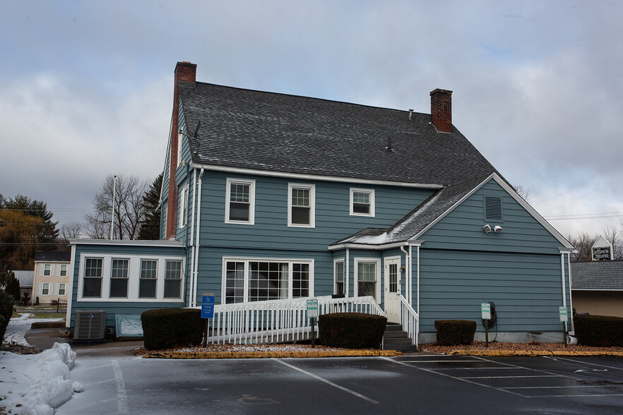 441 N Main St, Southington, CT for lease - Building Photo - Image 3 of 33