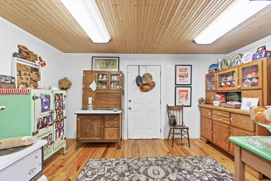 1748 Georgia St, Alford, FL à vendre - Photo du bâtiment - Image 2 de 57