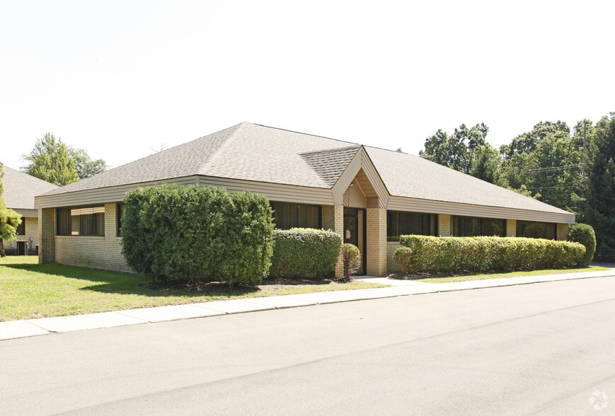 35330 Nankin Blvd, Westland, MI à vendre - Photo du bâtiment - Image 2 de 2
