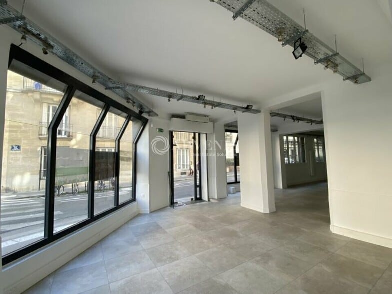 151 Rue Blomet, Paris for lease - Interior Photo - Image 3 of 12