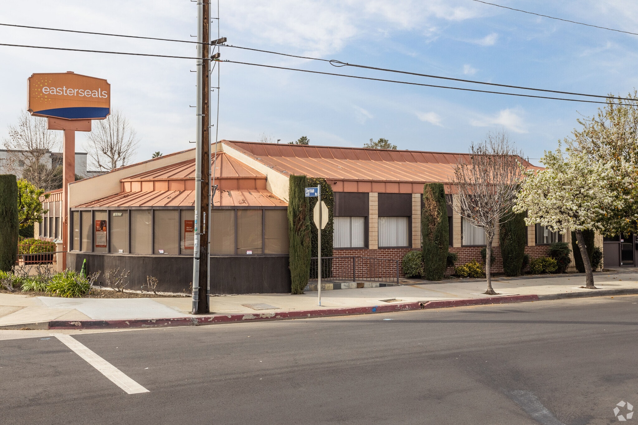 16605 Sherman Way, Van Nuys, CA for lease Primary Photo- Image 1 of 13