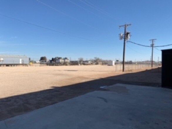 2612 S County Road 1206, Midland, TX à louer - Photo du bâtiment - Image 2 de 8