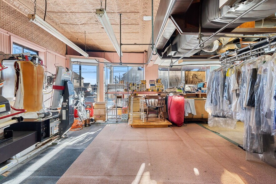 473 Main St, Watertown, MA à vendre - Photo du bâtiment - Image 3 de 6