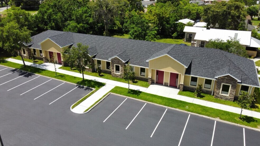 215 Orange -1, Auburndale, FL à louer - Photo du bâtiment - Image 2 de 3