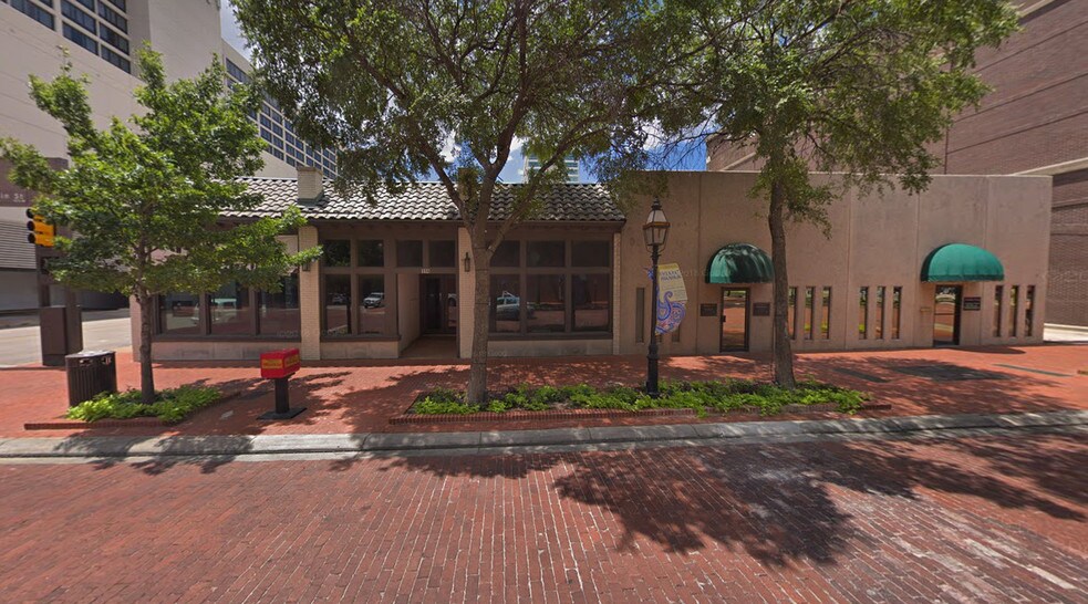 110 Main St, Fort Worth, TX à louer - Photo du bâtiment - Image 3 de 6