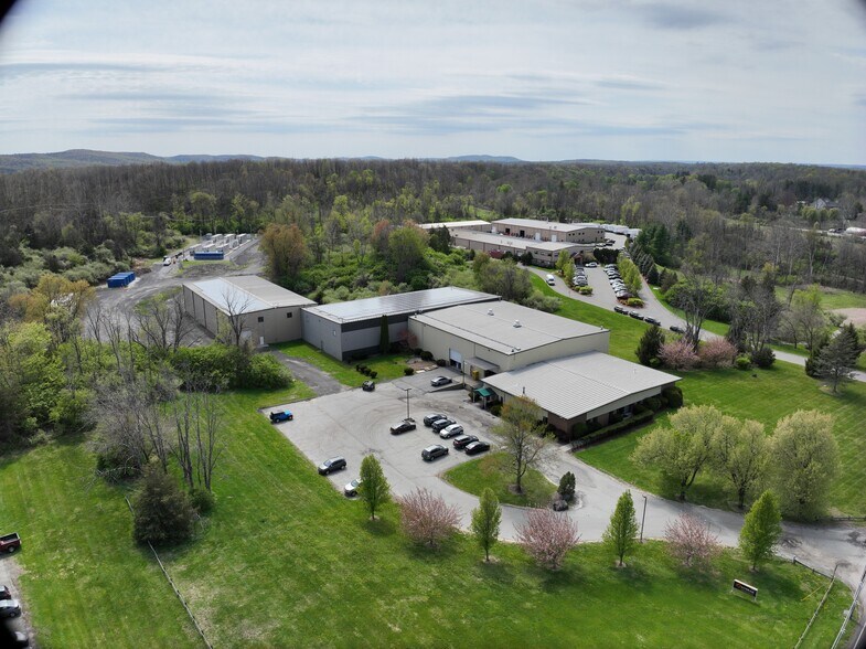 248 Brighton Rd, Andover, NJ à vendre - Communauté Matterport - Image 3 de 19