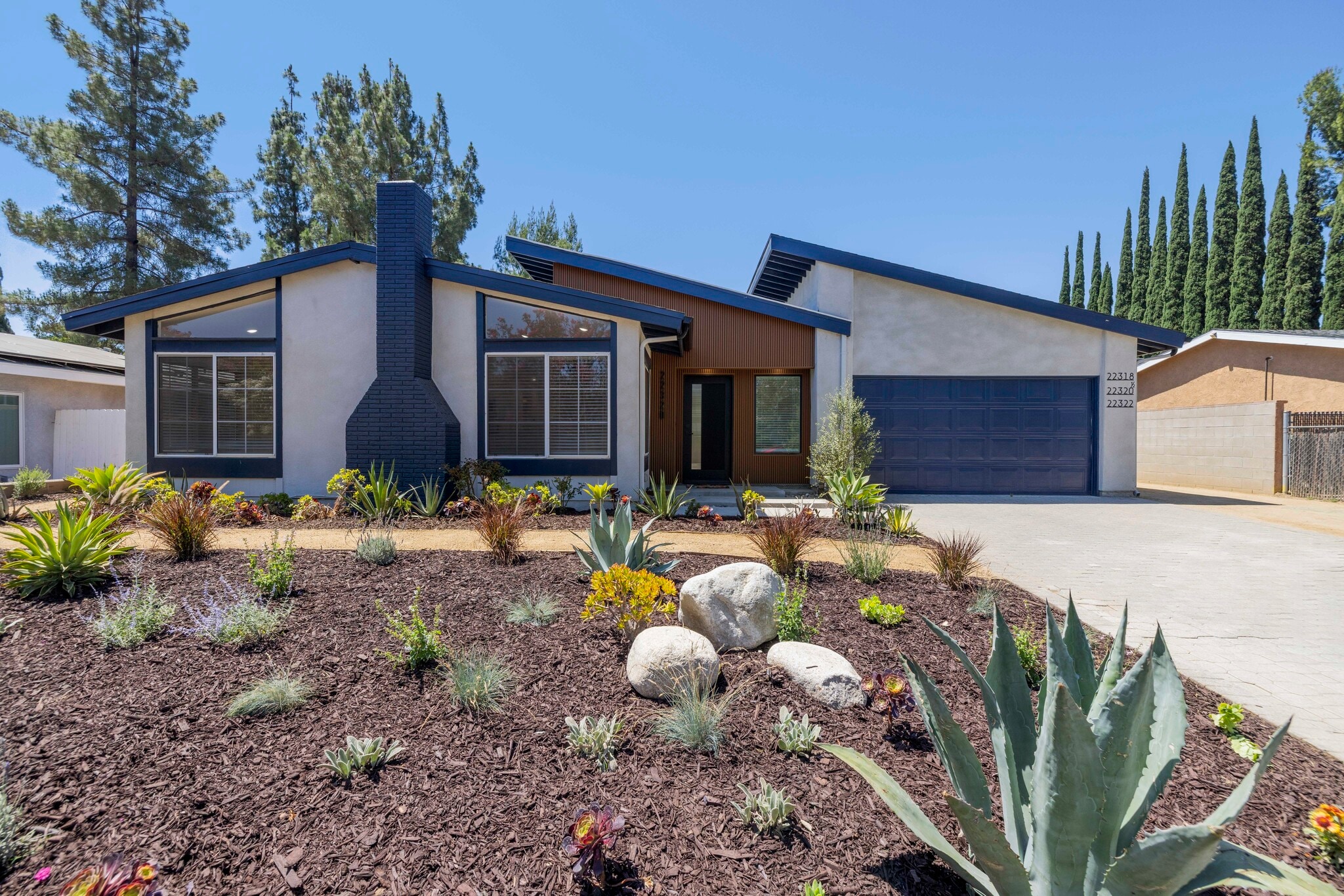 22320 Itasca St, Chatsworth, CA for sale Primary Photo- Image 1 of 62