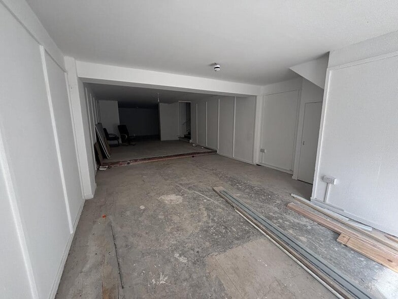 38 Piccadilly, Stoke On Trent for lease - Building Photo - Image 2 of 13