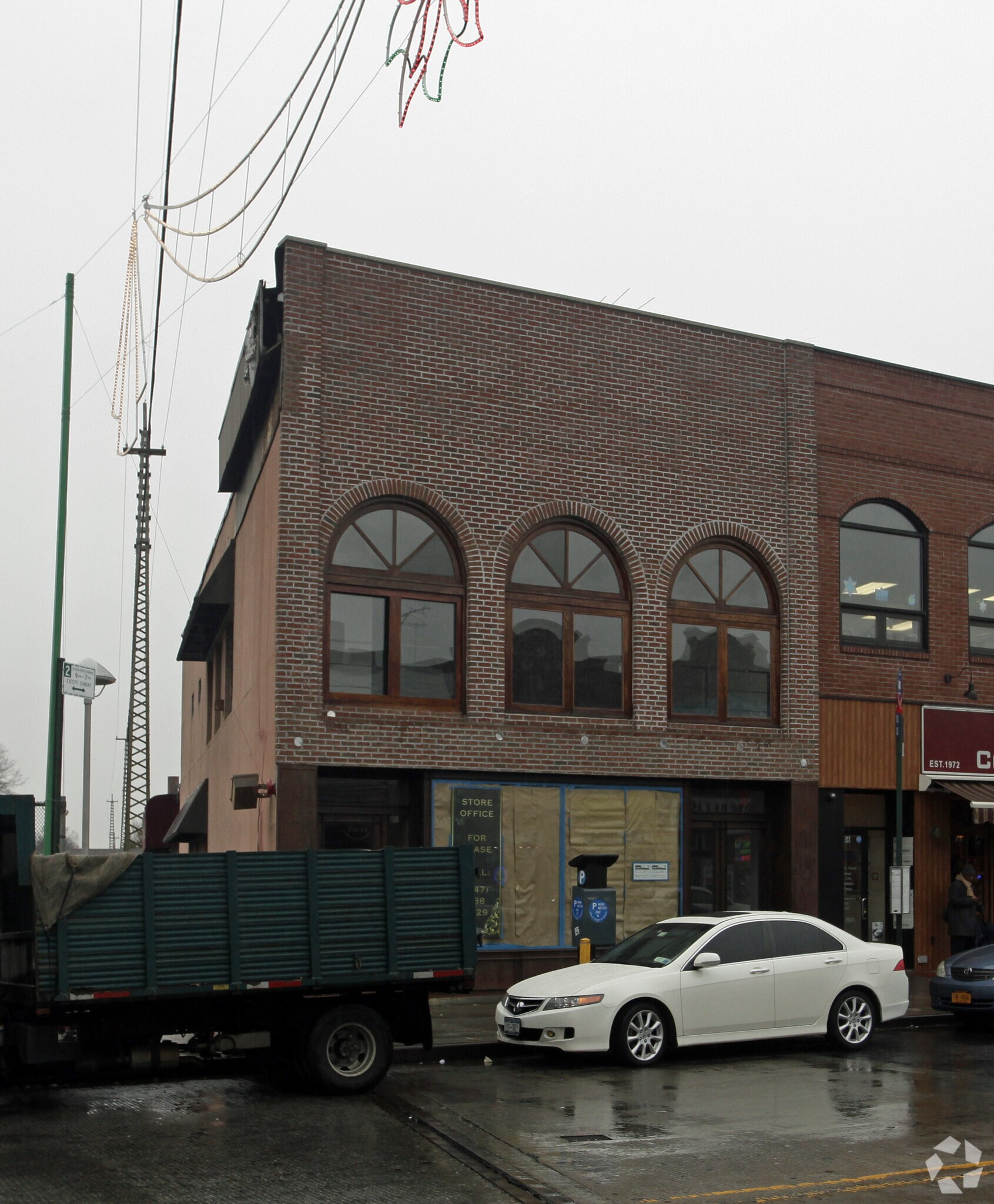 41-08 Bell Blvd, Flushing, NY à vendre Photo du bâtiment- Image 1 de 1