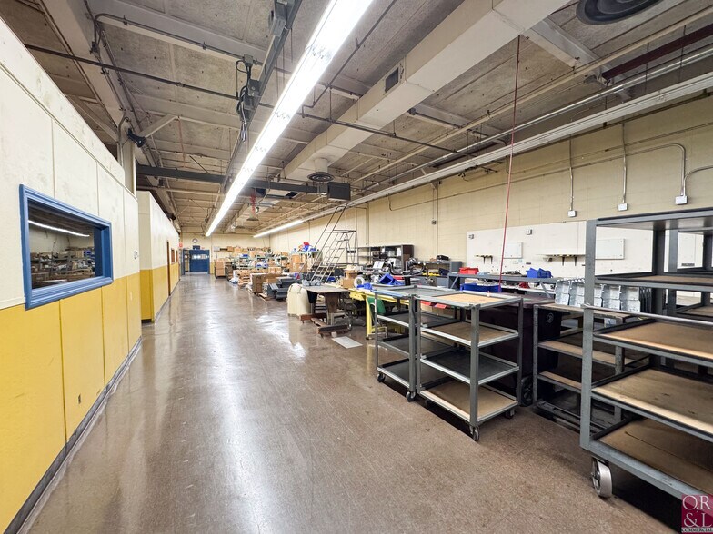 2055 S Main St, Middletown, CT à vendre - Photo du bâtiment - Image 3 de 26