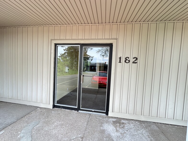 1001 S 1st St, Fulton, NY for lease - Building Photo - Image 2 of 27