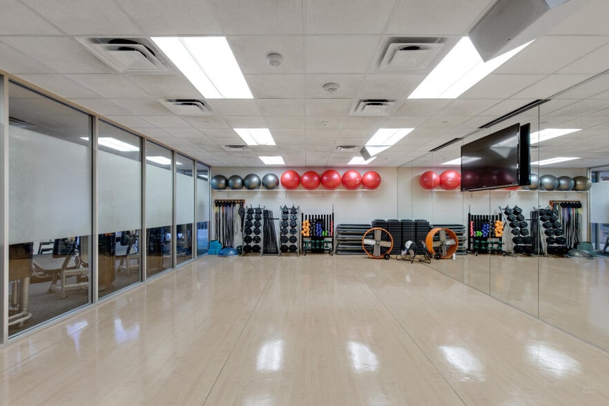 1220 Augusta Dr, Houston, TX à louer - Photo intérieure - Image 3 de 7