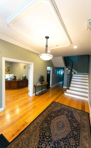 5371 Kietzke Ln, Reno, NV à louer - Photo du bâtiment - Image 3 de 29