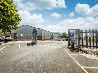 Plus de détails pour Station Rd, Bolton - Industriel à louer