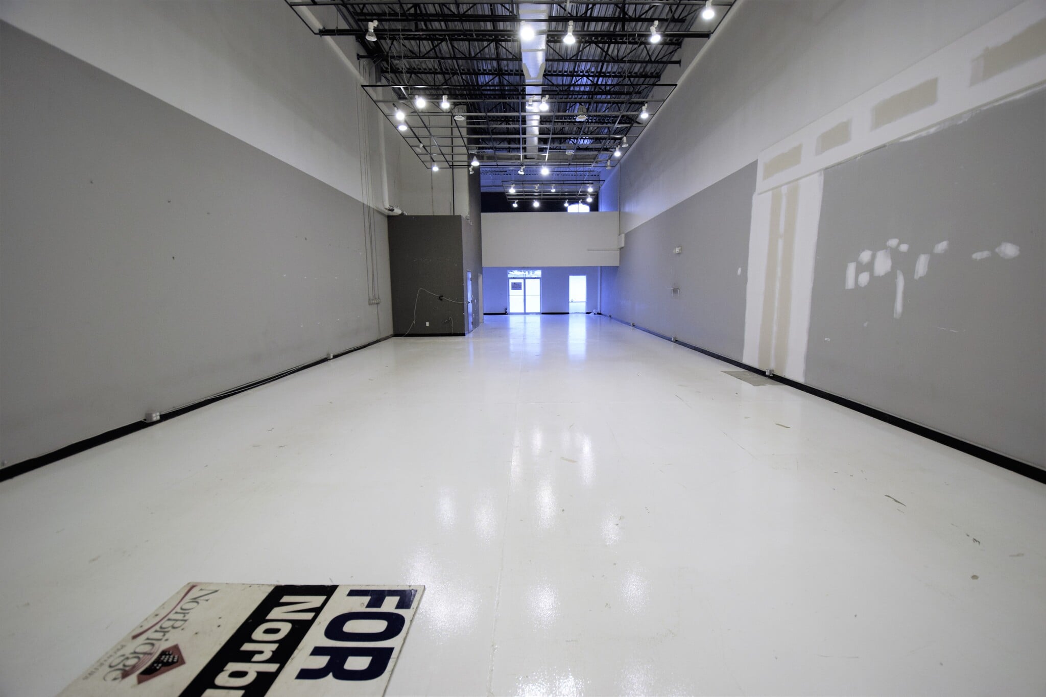 8865 Commodity Cir, Orlando, FL for sale Interior Photo- Image 1 of 10