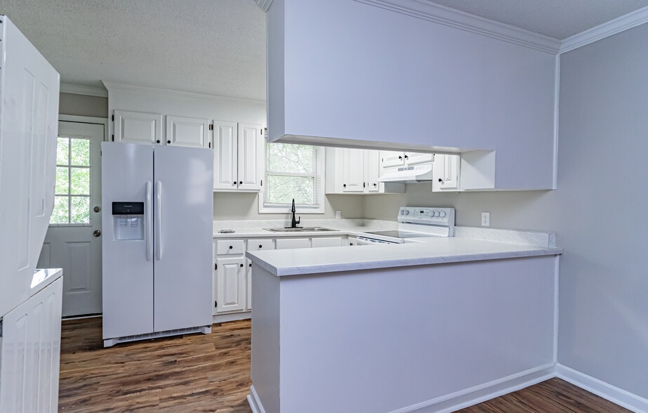 Osprey at Mauldin portfolio of 3 properties for sale on LoopNet.ca - Interior Photo - Image 3 of 4