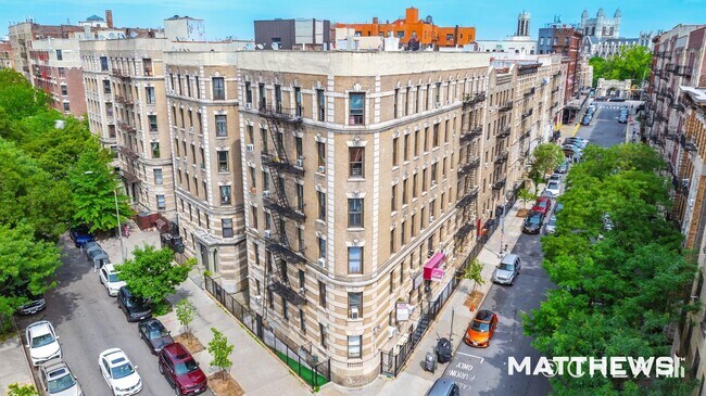 Plus de détails pour 51 Hamilton Pl, New York, NY - Multi-résidentiel à vendre