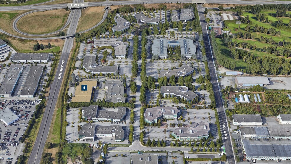 13551 Commerce Pky, Richmond, BC à louer - Photo du bâtiment - Image 2 de 11