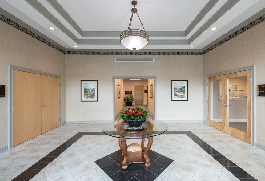 101 E Town Pl, Saint Augustine, FL à louer - Photo du bâtiment - Image 3 de 8