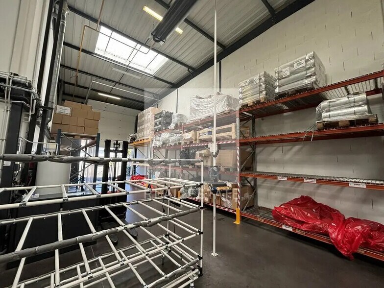 Flex dans Vénissieux à louer - Photo intérieure - Image 3 de 12