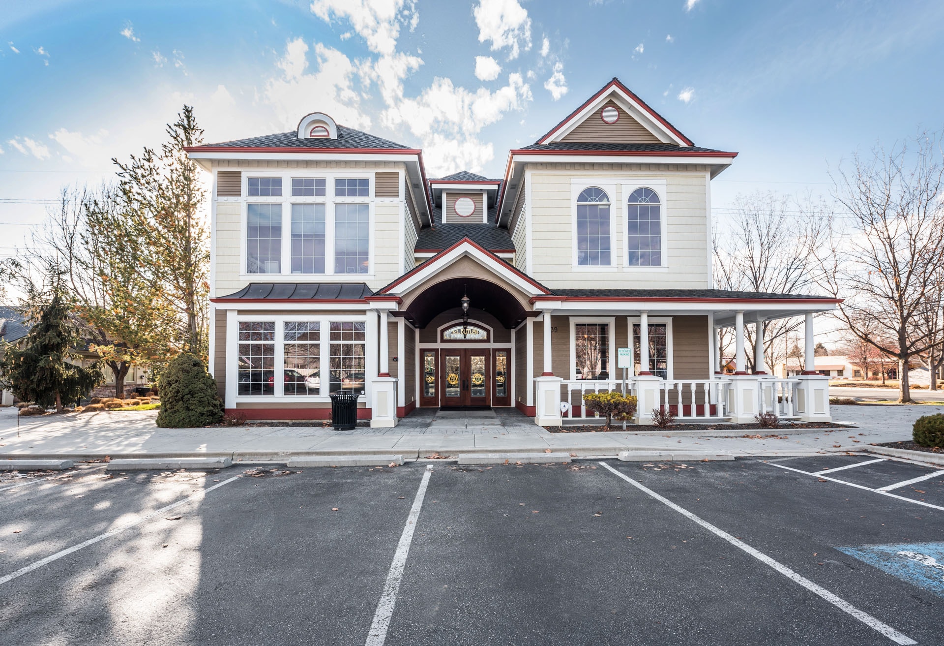 839 E Winding Creek Dr, Eagle, ID for lease Primary Photo- Image 1 of 7