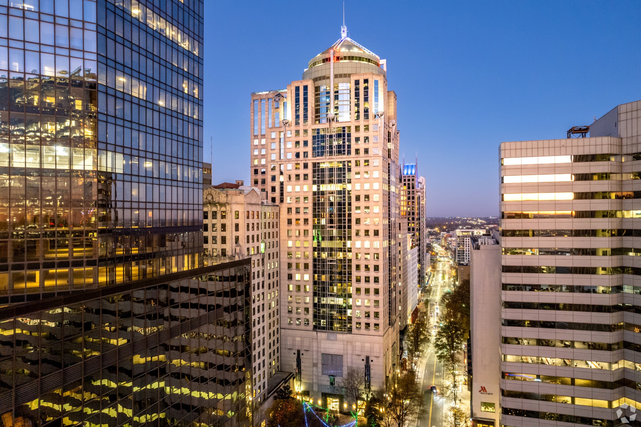 121 W Trade St, Charlotte, NC for lease Primary Photo- Image 1 of 20