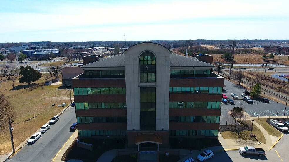 500 W Loockerman St, Dover, DE à louer - Vidéo sur l’inscription commerciale - Image 2 de 13