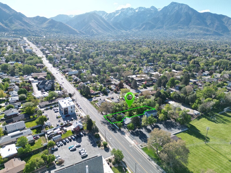 2420 E 3300 S, Salt Lake City, UT à vendre - Photo du bâtiment - Image 1 de 12
