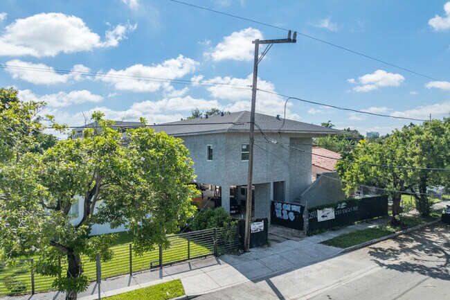 More details for 2511 NW 25th Ave, Miami, FL - Industrial for Sale