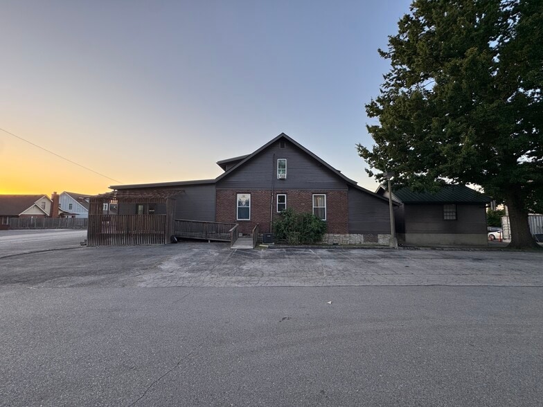 2610 Westwood Dr, Nashville, TN for lease - Building Photo - Image 3 of 12