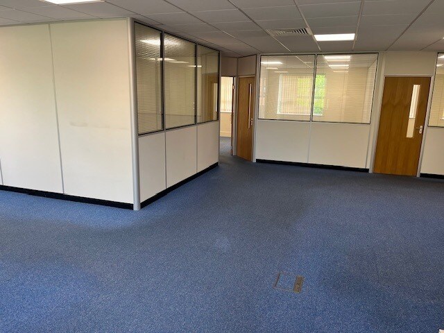 Timothy's Bridge Rd, Stratford Upon Avon à vendre - Photo intérieure - Image 3 de 6