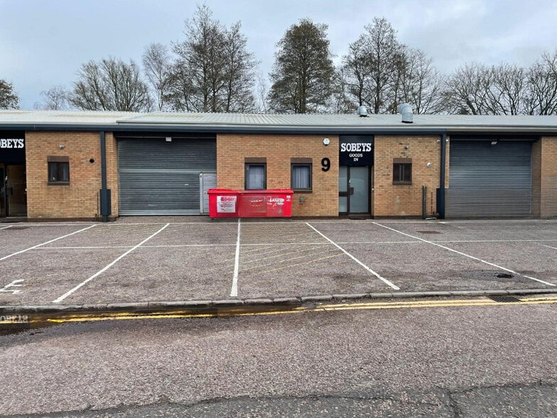 North End Rd, Yatton for lease - Primary Photo - Image 1 of 10