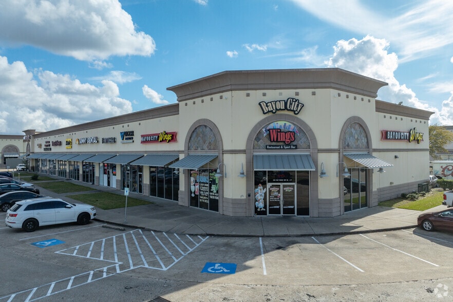 12802-12808 Gulf Fwy, Houston, TX for lease - Primary Photo - Image 3 of 6